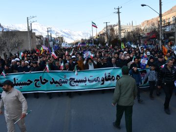 حضور مردم شهر ماکو در راهپیمایی ۲۲ بهمن و نمایش ایرانِ مقتدر